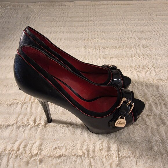 Shoes - Picture 6 of 7